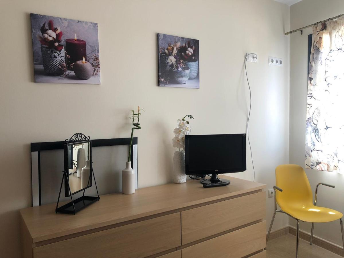 Bright, Modern Apartment In The Heart Of Arrecife Экстерьер фото